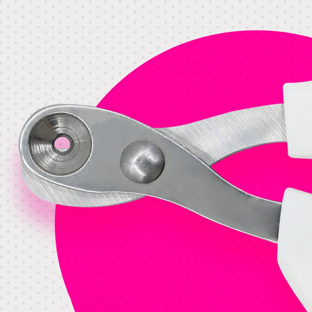 FuzzleTrim™ Safety Nail Clipper